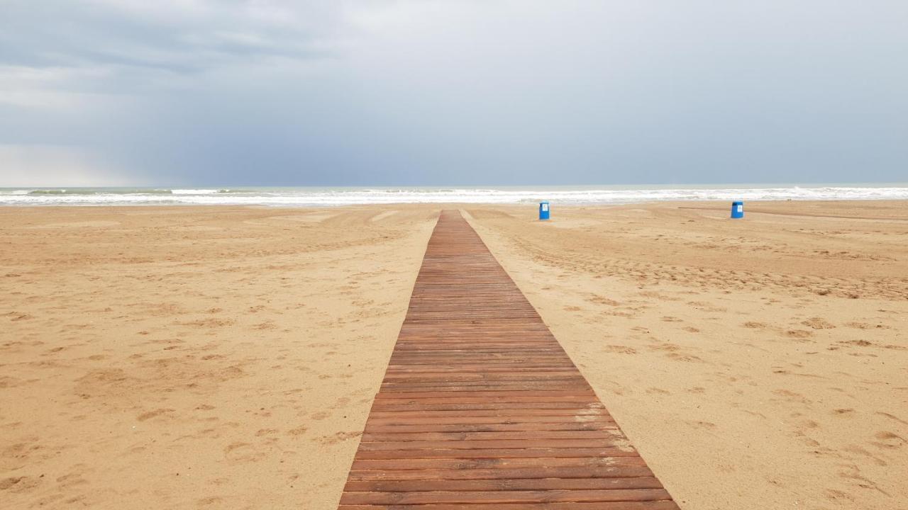 Hola Gandia Apartment Bagian luar foto