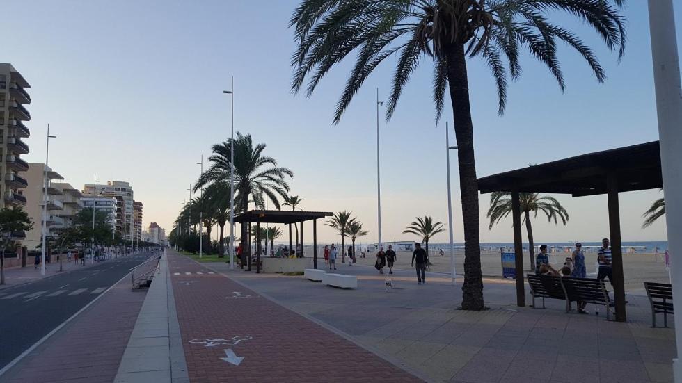 Hola Gandia Apartment Bagian luar foto